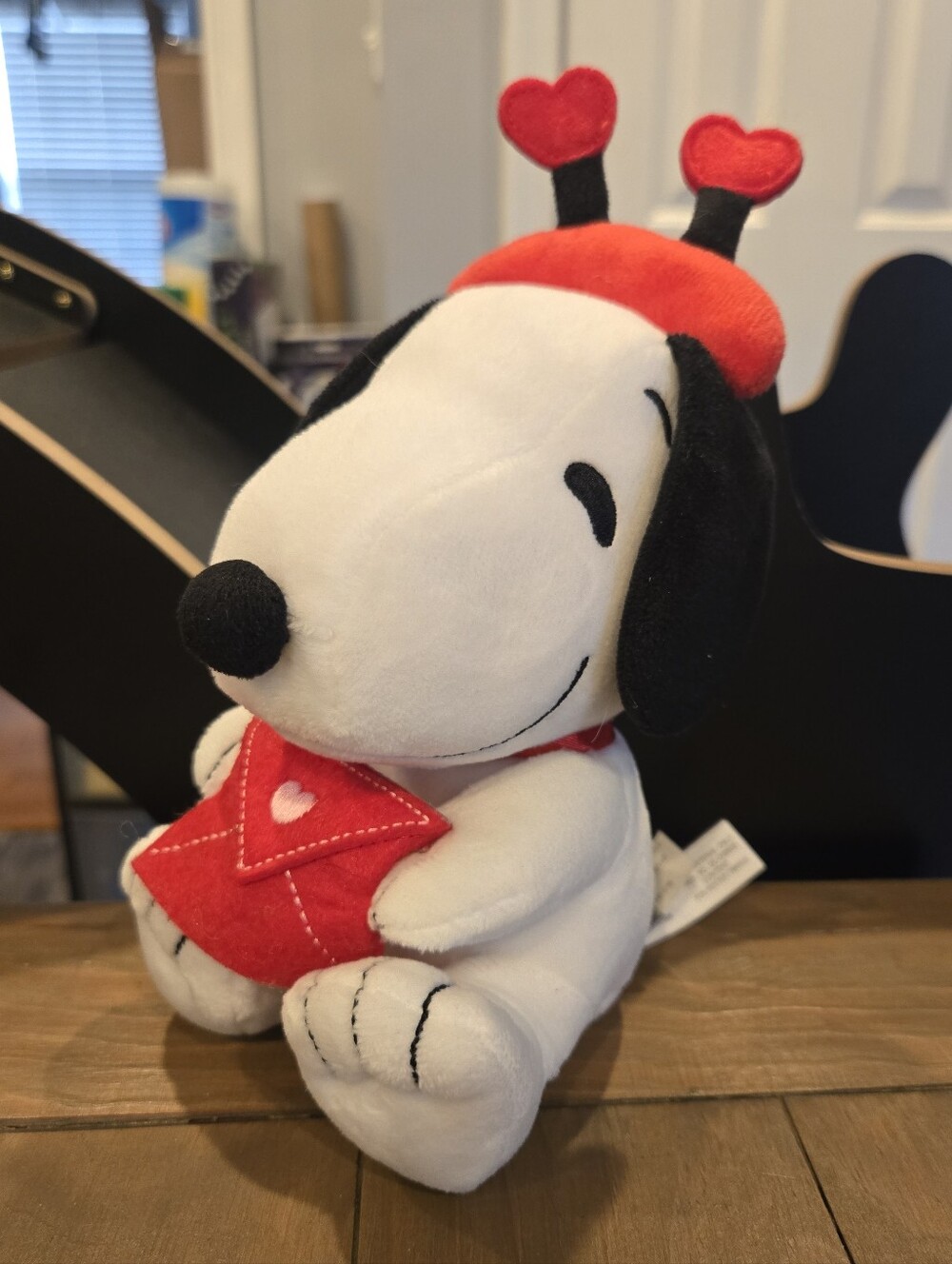 Charlie Brown Peanuts Snoopy Valentine Plush with Red Heart Envelope Hallmark